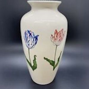 Vintage “Tiffany Tulips" Vase Perfect Condition